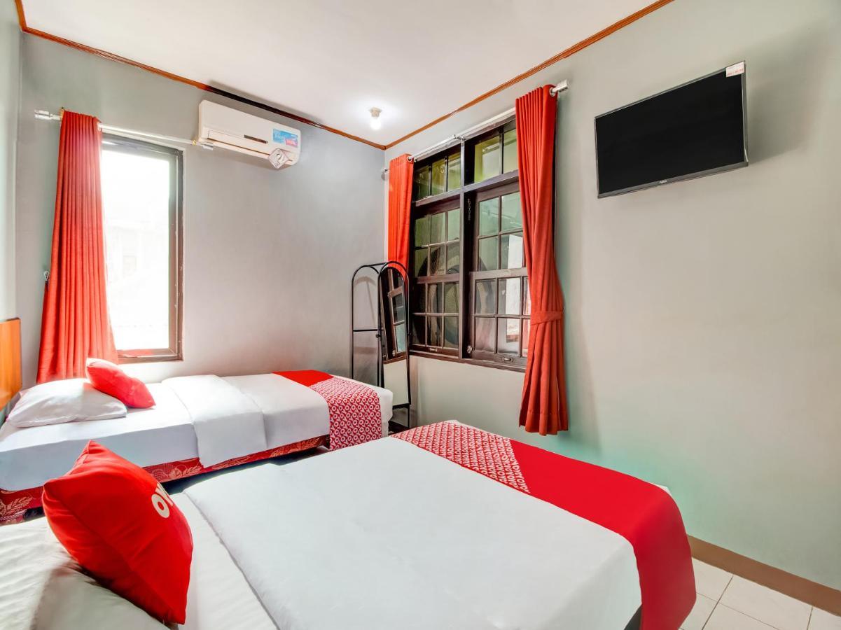 Oyo 3750 Elder Guest House バンドゥン エクステリア 写真